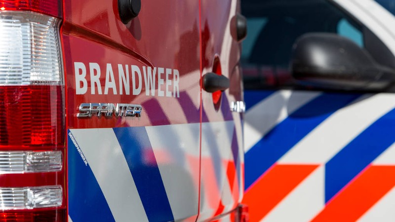 brandweerauto-en-politieauto.jpg